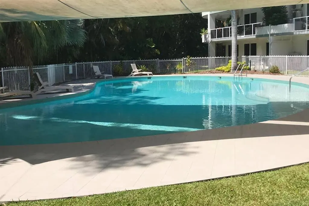 Secluded Tropical Apartment Palm Cove
