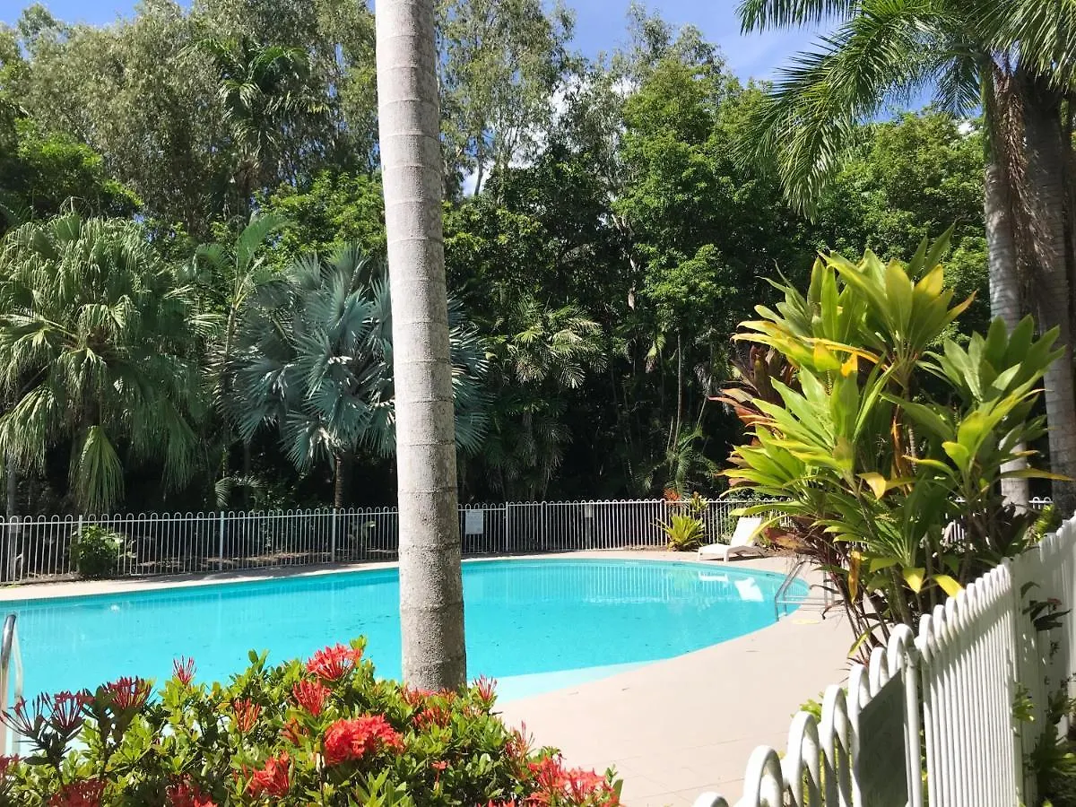 Secluded Tropical Apartment Palm Cove