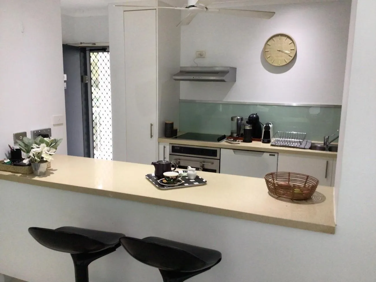 Secluded Tropical Apartment Palm Cove