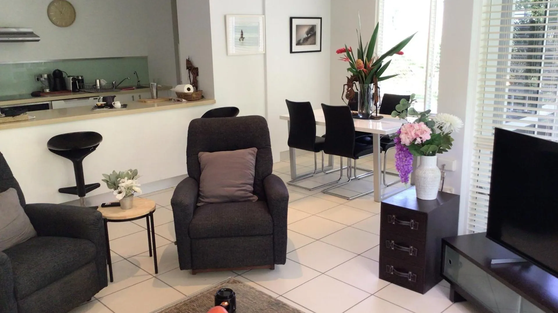 Secluded Tropical Apartment Palm Cove Australia