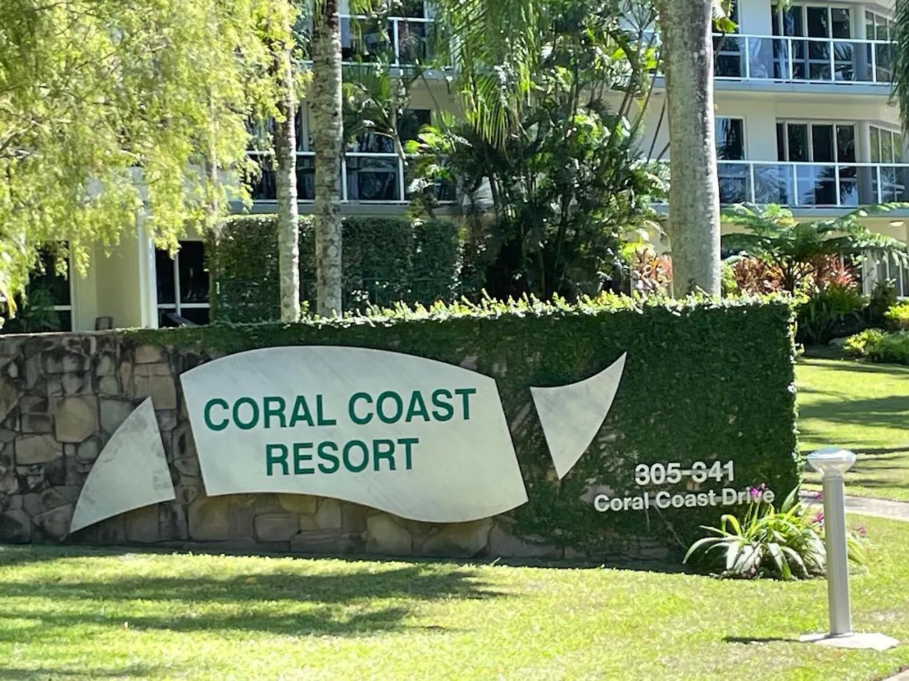 Secluded Tropical Apartment Palm Cove Australia