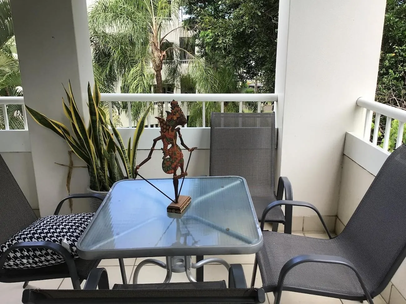 Secluded Tropical Apartment Palm Cove